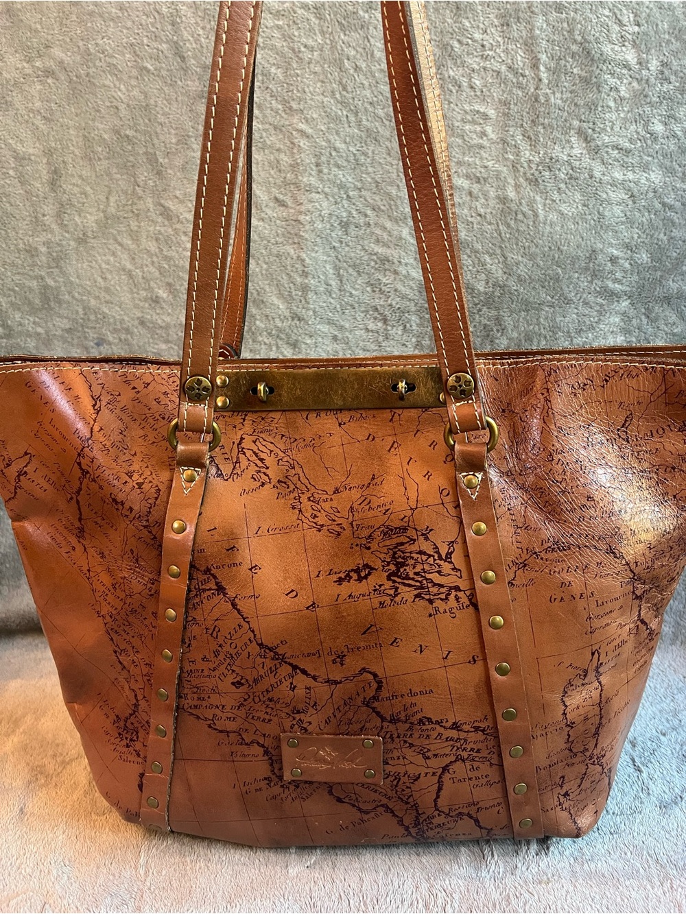 Patricia Mash Leather Tote Bag with Vintage Map Print - Brown